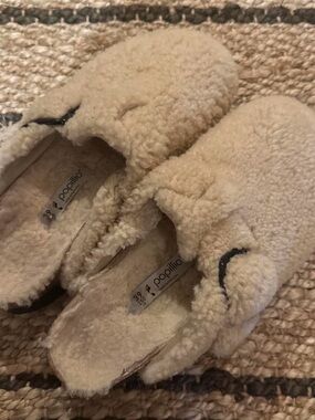Fuzzy Birkenstock barely worn